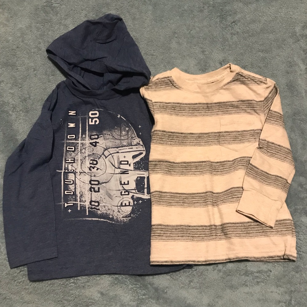 2/$12 boy’s long sleeve shirts. size xs (4)